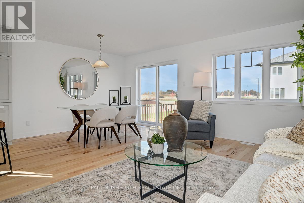 241 Peacock Drive, Russell, Ontario K4R 0A1 - Photo 7 - X12996428