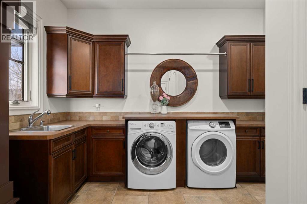 15 Montenaro Bay, Cochrane Lake, Alberta  T4C 0A5 - Photo 11 - A2298692