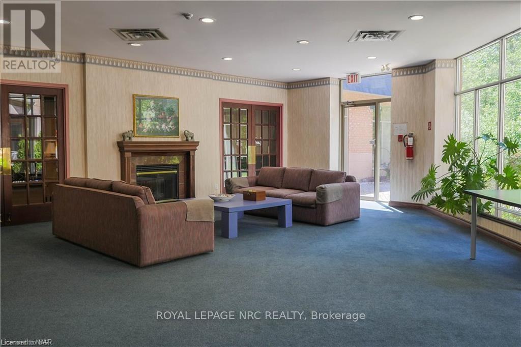 214 - 8111 Forest Glen Drive, Niagara Falls, Ontario  L2H 2Y7 - Photo 8 - X12996362