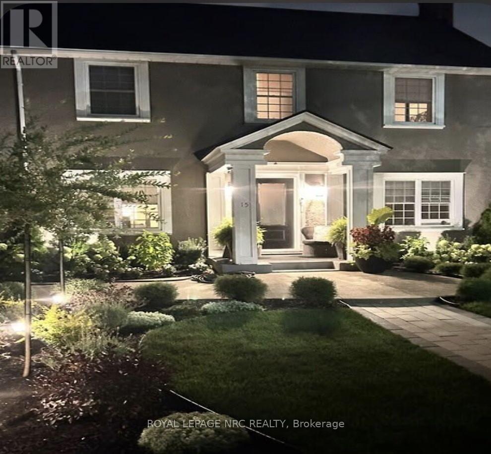 15 South Drive, St. Catharines, Ontario  L2R 4T9 - Photo 35 - X12996398