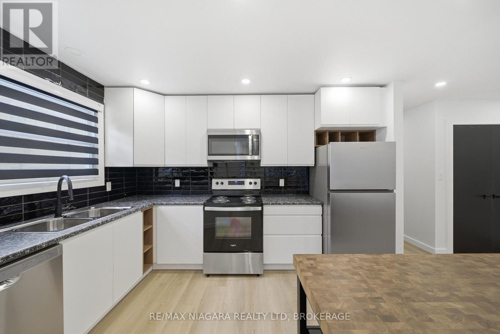 Main Unit 1 - 1361 Station Street, Pelham, Ontario  L0S 1E3 - Photo 12 - X12996414