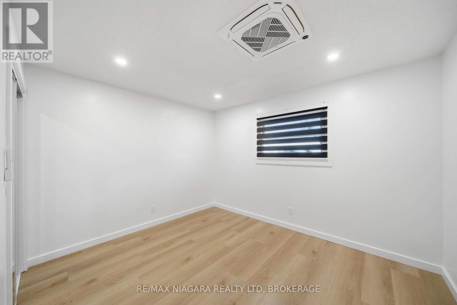 Main Unit 1 - 1361 Station Street, Pelham, Ontario  L0S 1E3 - Photo 19 - X12996414