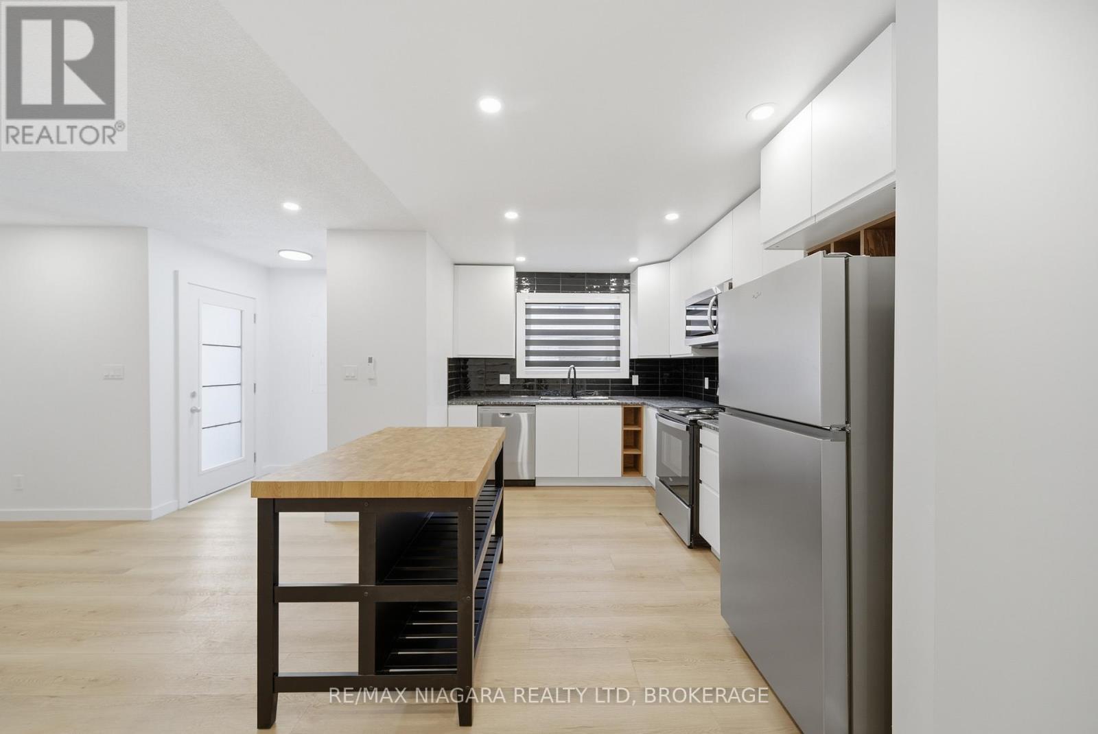 Main Unit 1 - 1361 Station Street, Pelham, Ontario  L0S 1E3 - Photo 8 - X12996414