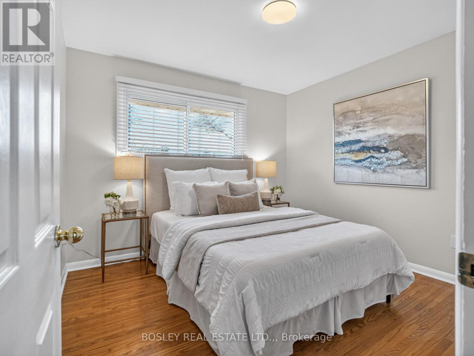 21 Grosvenor Street, St. Catharines, Ontario  L2M 3E1 - Photo 13 - X12996418