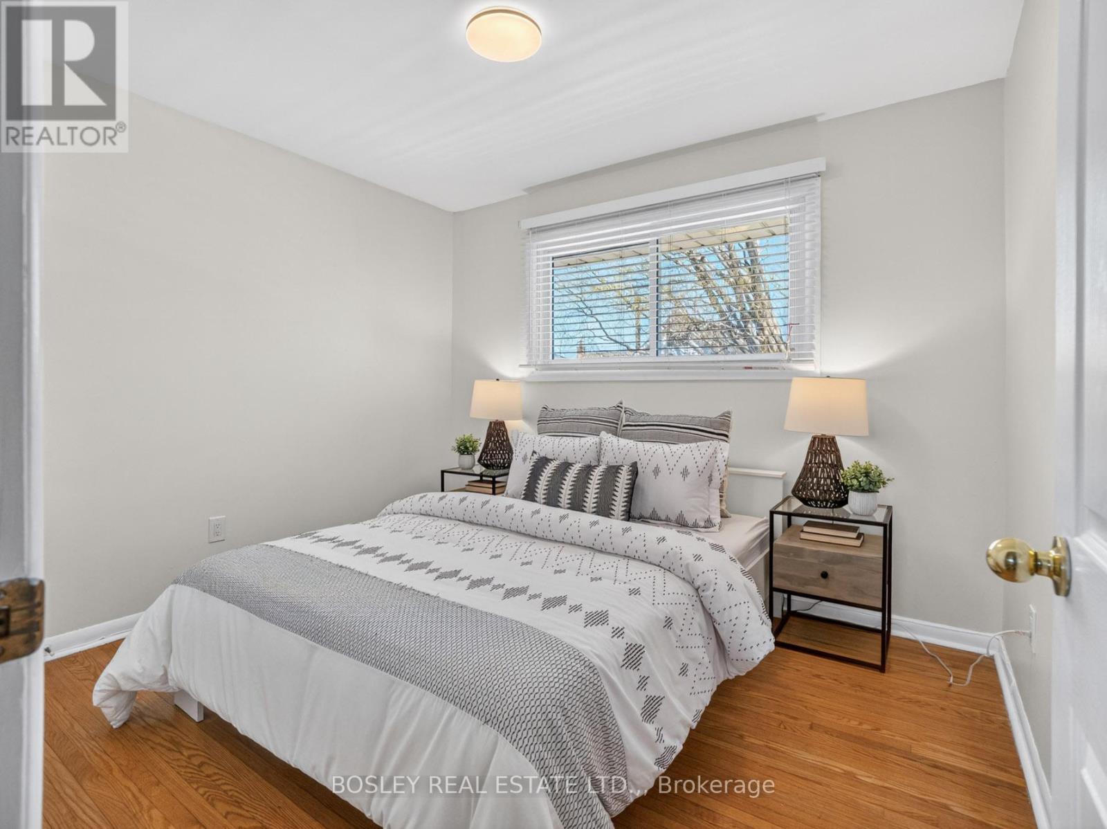 21 Grosvenor Street, St. Catharines, Ontario  L2M 3E1 - Photo 14 - X12996418