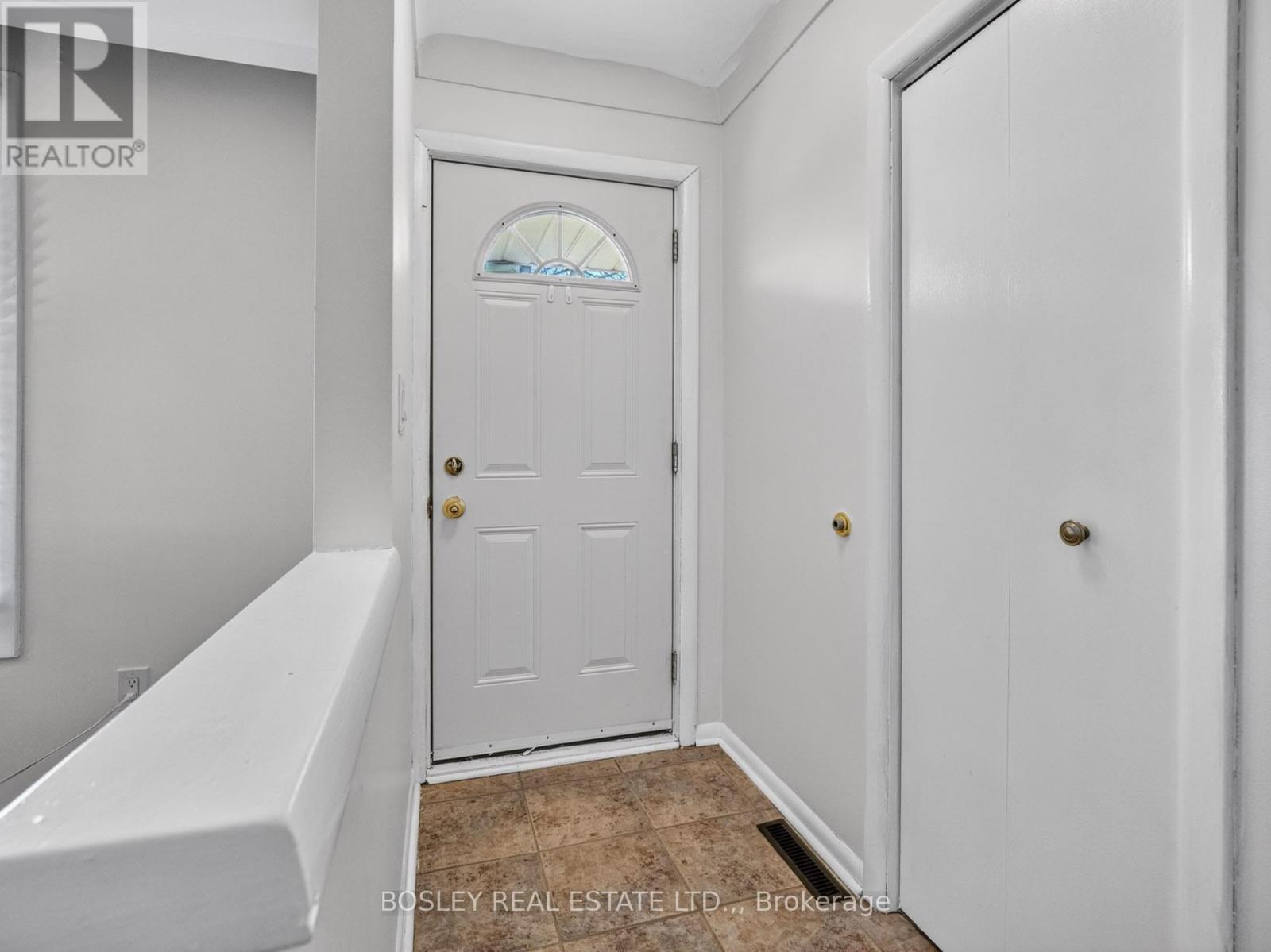 21 Grosvenor Street, St. Catharines, Ontario  L2M 3E1 - Photo 17 - X12996418