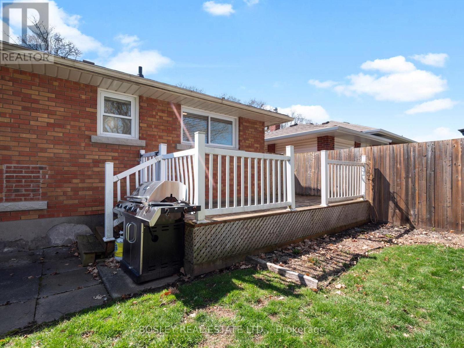 21 Grosvenor Street, St. Catharines, Ontario  L2M 3E1 - Photo 31 - X12996418
