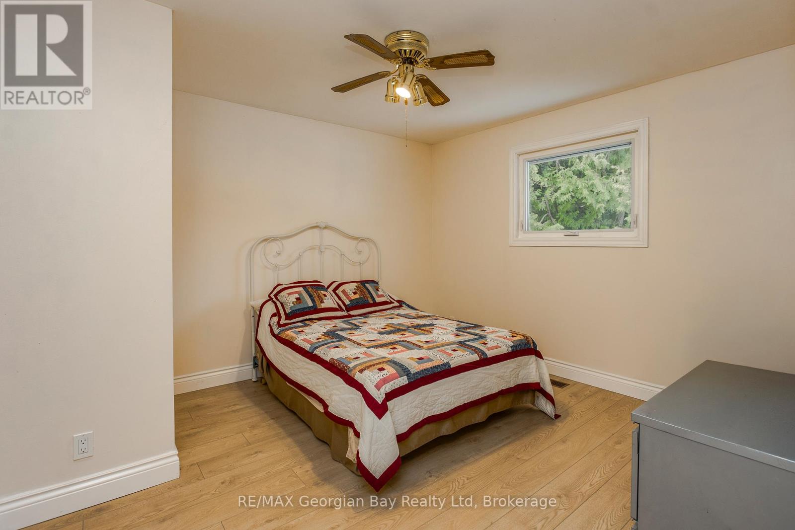 41 Beaufort Crescent, Tiny, Ontario L9M 0B8 - Photo 14 - S12996328