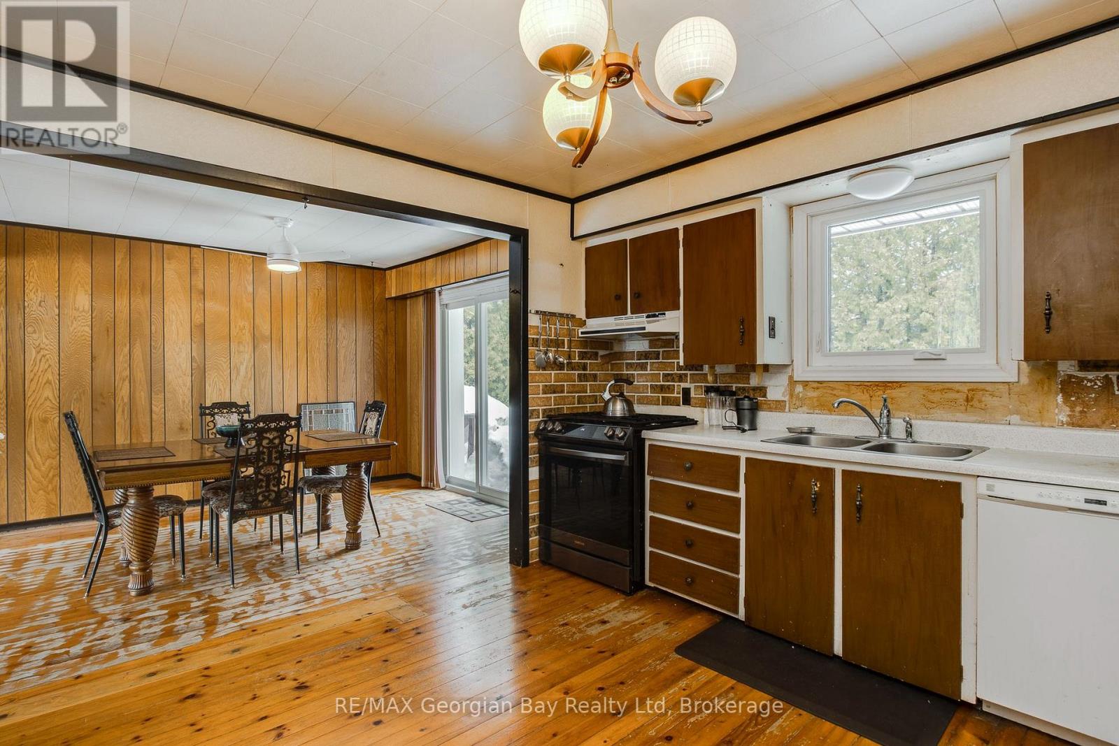 41 Beaufort Crescent, Tiny, Ontario L9M 0B8 - Photo 9 - S12996328