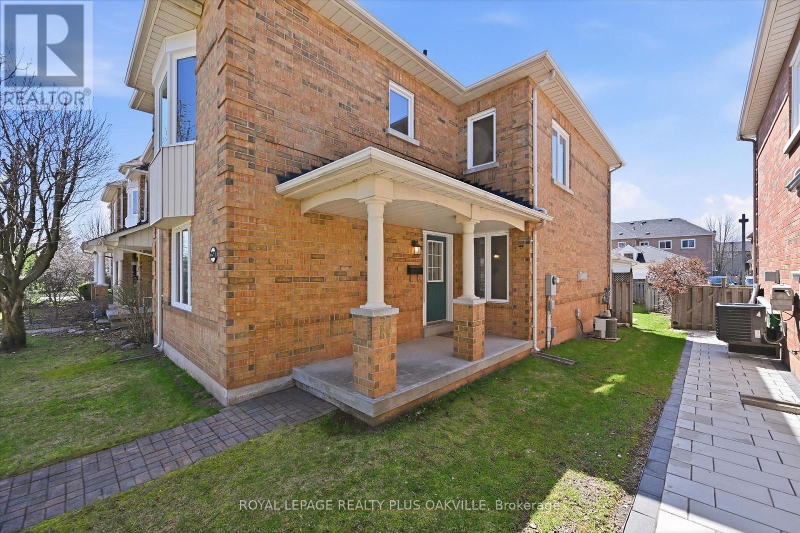 2150 Fourth Line, Oakville, Ontario  L6M 3T2 - Photo 3 - W12996042
