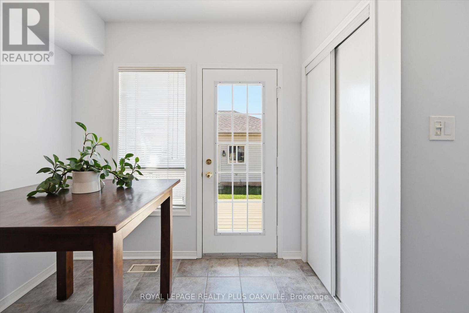 2150 Fourth Line, Oakville, Ontario  L6M 3T2 - Photo 21 - W12996042