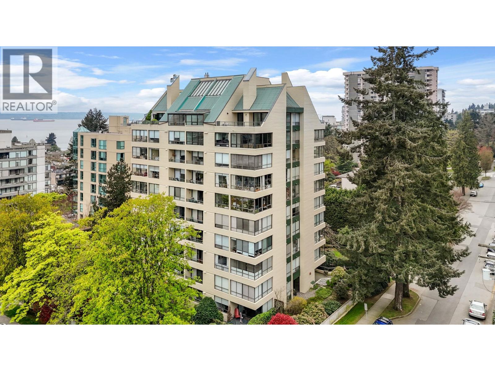 801 1412 ESQUIMALT AVENUE, west vancouver, British Columbia