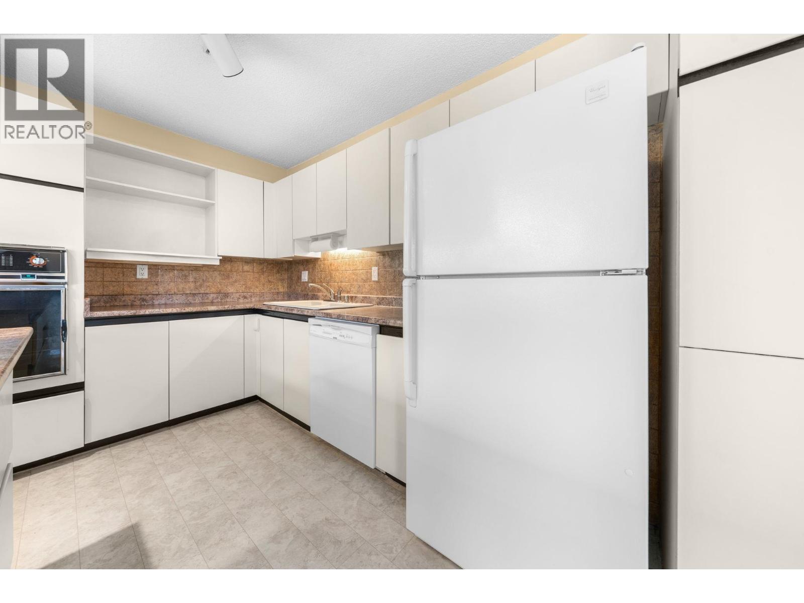 801 1412 Esquimalt Avenue, West Vancouver, British Columbia  V7T 1K7 - Photo 19 - R3111079