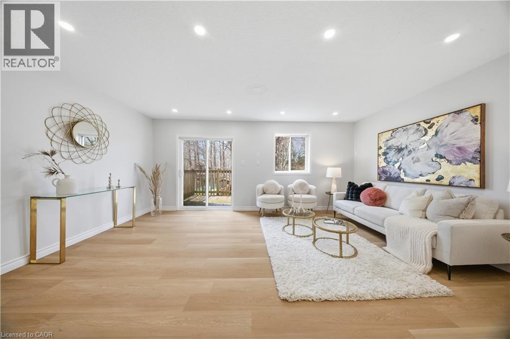 1496 Franklin Boulevard, Cambridge, Ontario N3C 3L5 - Photo 12 - 40820293