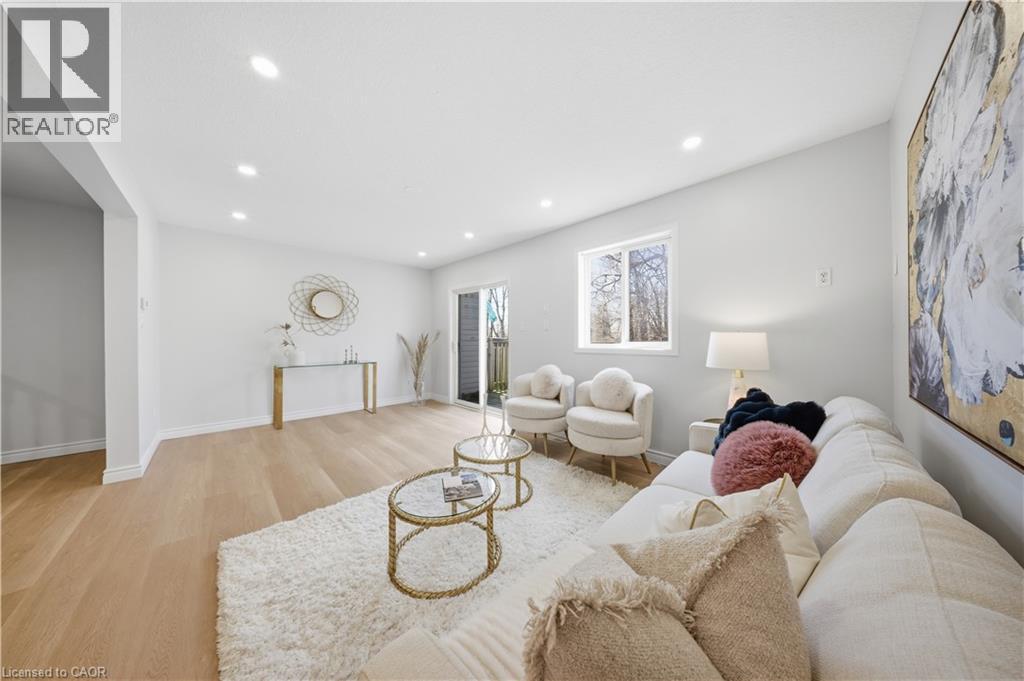 1496 Franklin Boulevard, Cambridge, Ontario N3C 3L5 - Photo 13 - 40820293