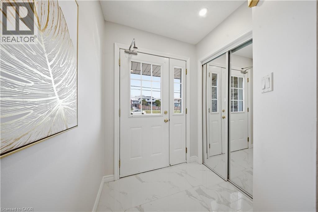 1496 Franklin Boulevard, Cambridge, Ontario N3C 3L5 - Photo 3 - 40820293