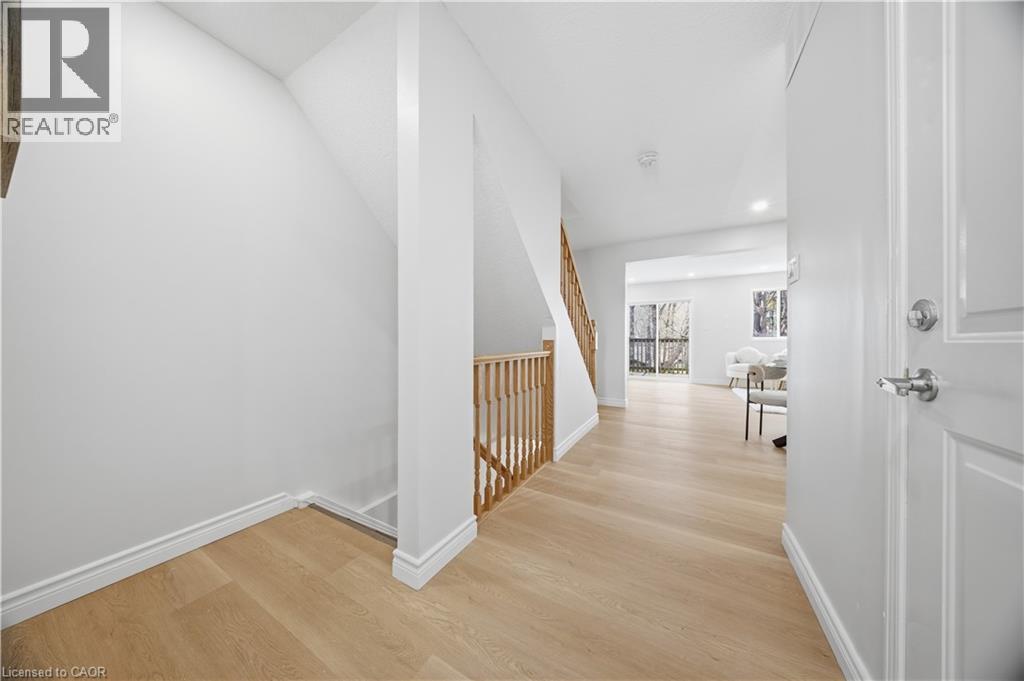 1496 Franklin Boulevard, Cambridge, Ontario N3C 3L5 - Photo 6 - 40820293