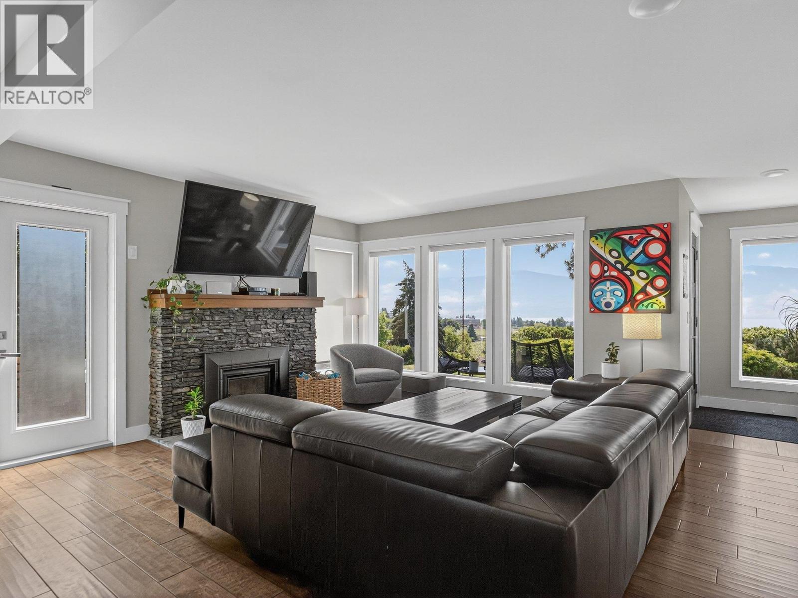 2715 Boucherie Road, West Kelowna, British Columbia  V1Z 2G3 - Photo 9 - 10381261