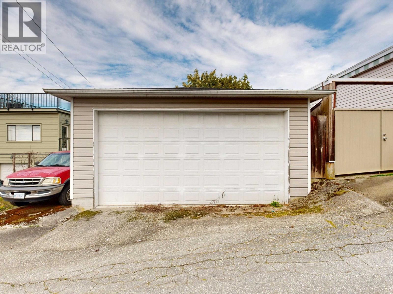 3624 Cambridge Street, Vancouver, British Columbia V5K 1M6 - Photo 18 - R3111085