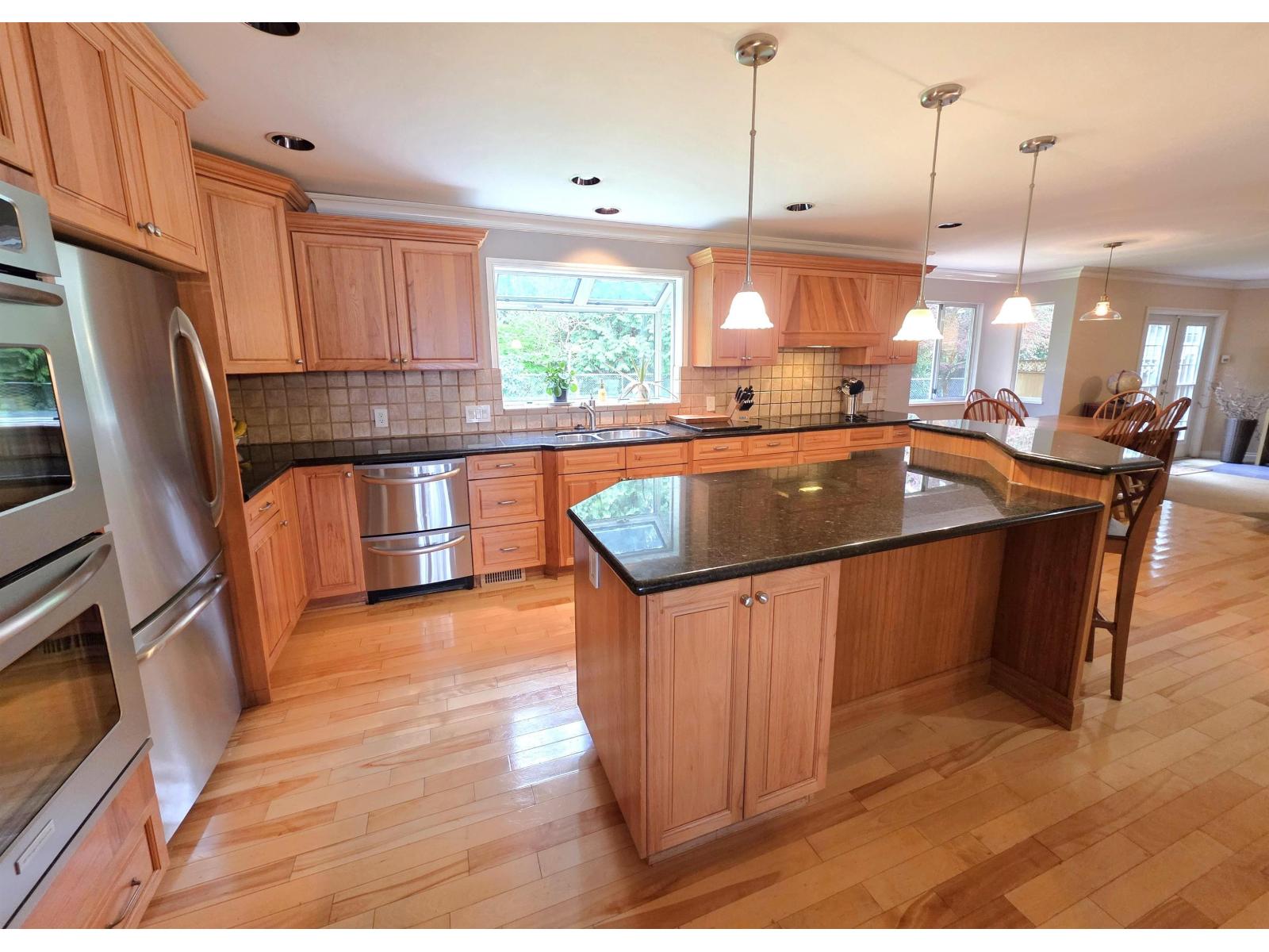 8412 213th Street, Langley, British Columbia  V1M 2J1 - Photo 8 - R3111080