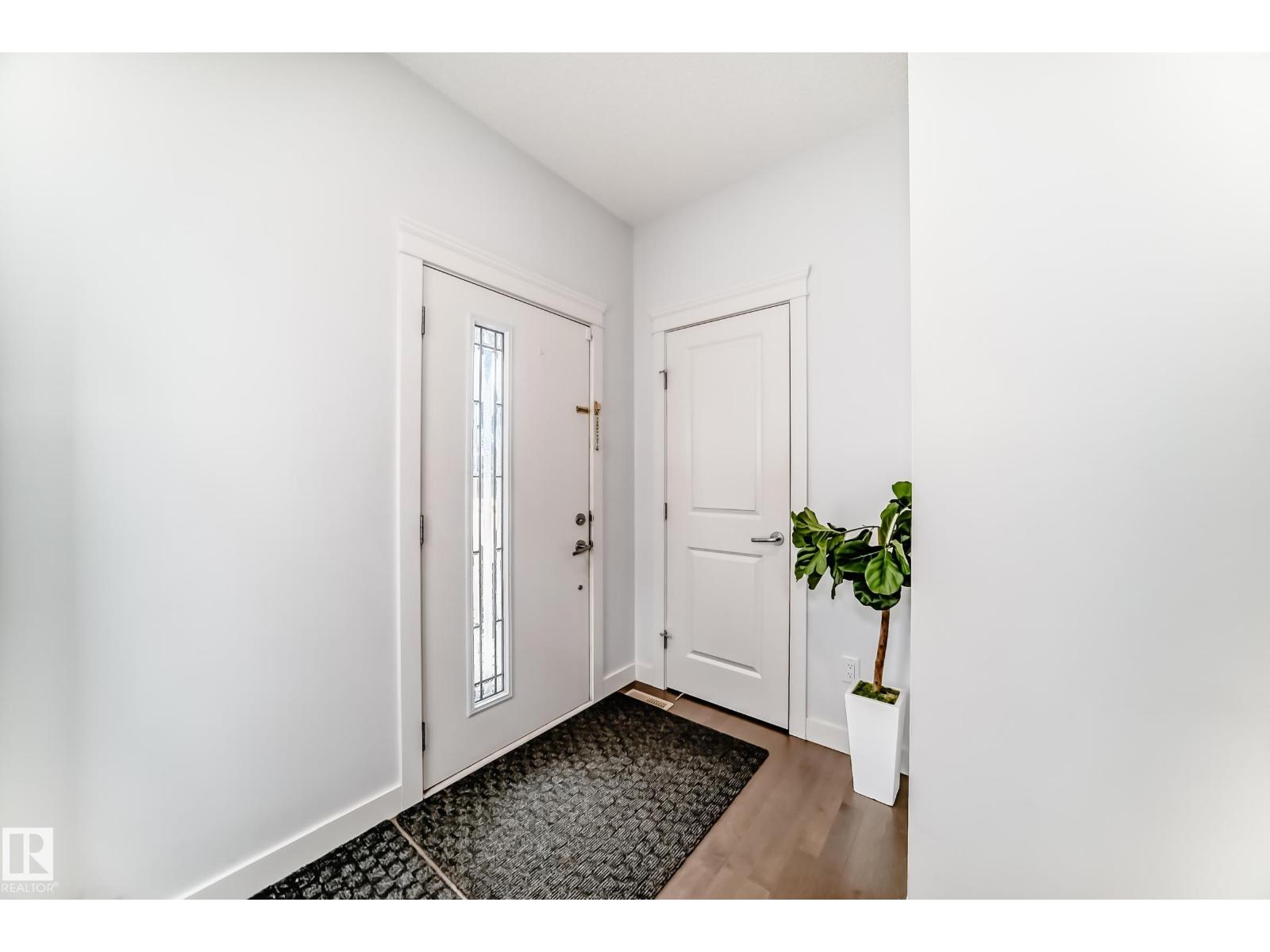 922 173a St Sw, Edmonton, Alberta  T6W 3V3 - Photo 3 - E4482167