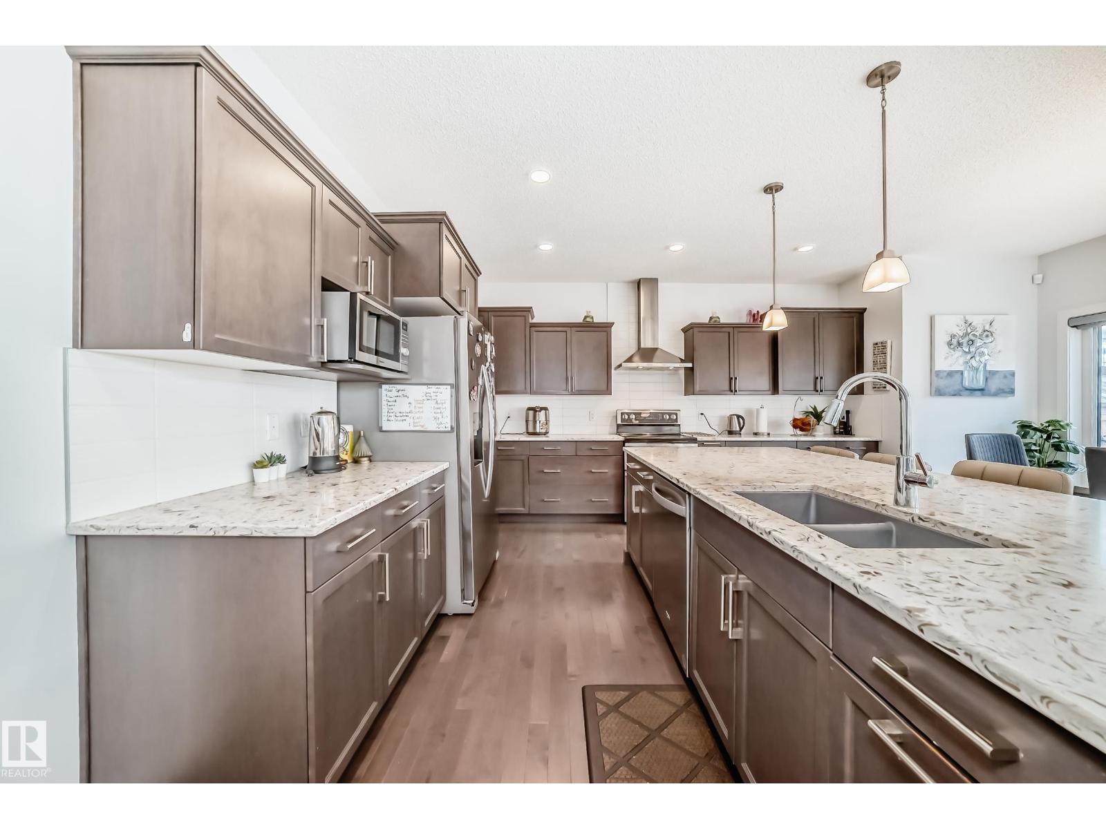 922 173a St Sw, Edmonton, Alberta  T6W 3V3 - Photo 5 - E4482167