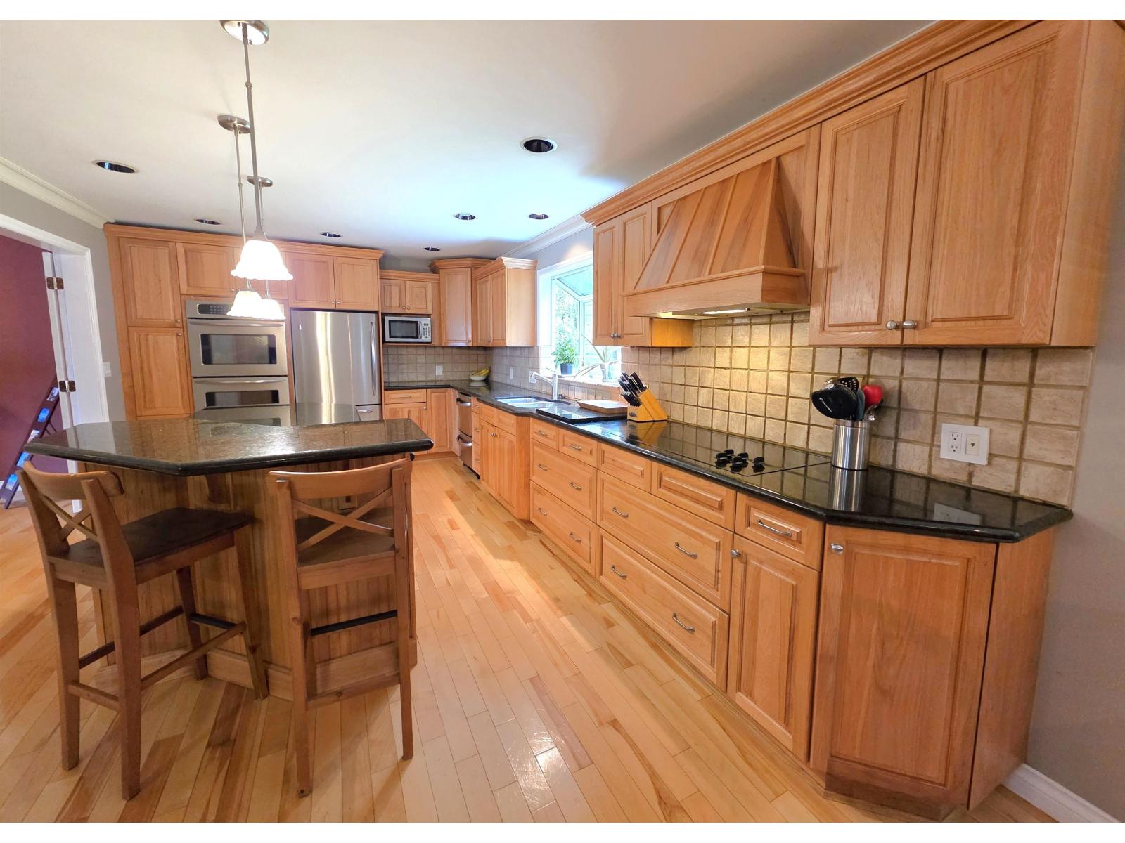 8412 213th Street, Langley, British Columbia  V1M 2J1 - Photo 6 - R3111080