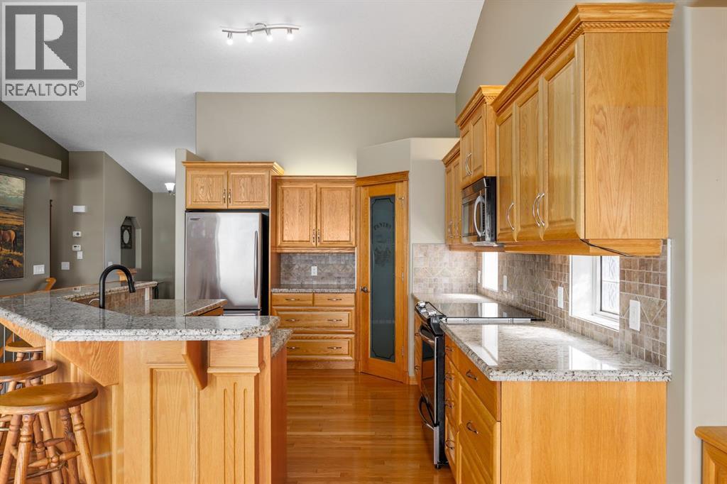 20 Hillcrest Boulevard, Strathmore, Alberta  T1P 1X1 - Photo 10 - A2298675