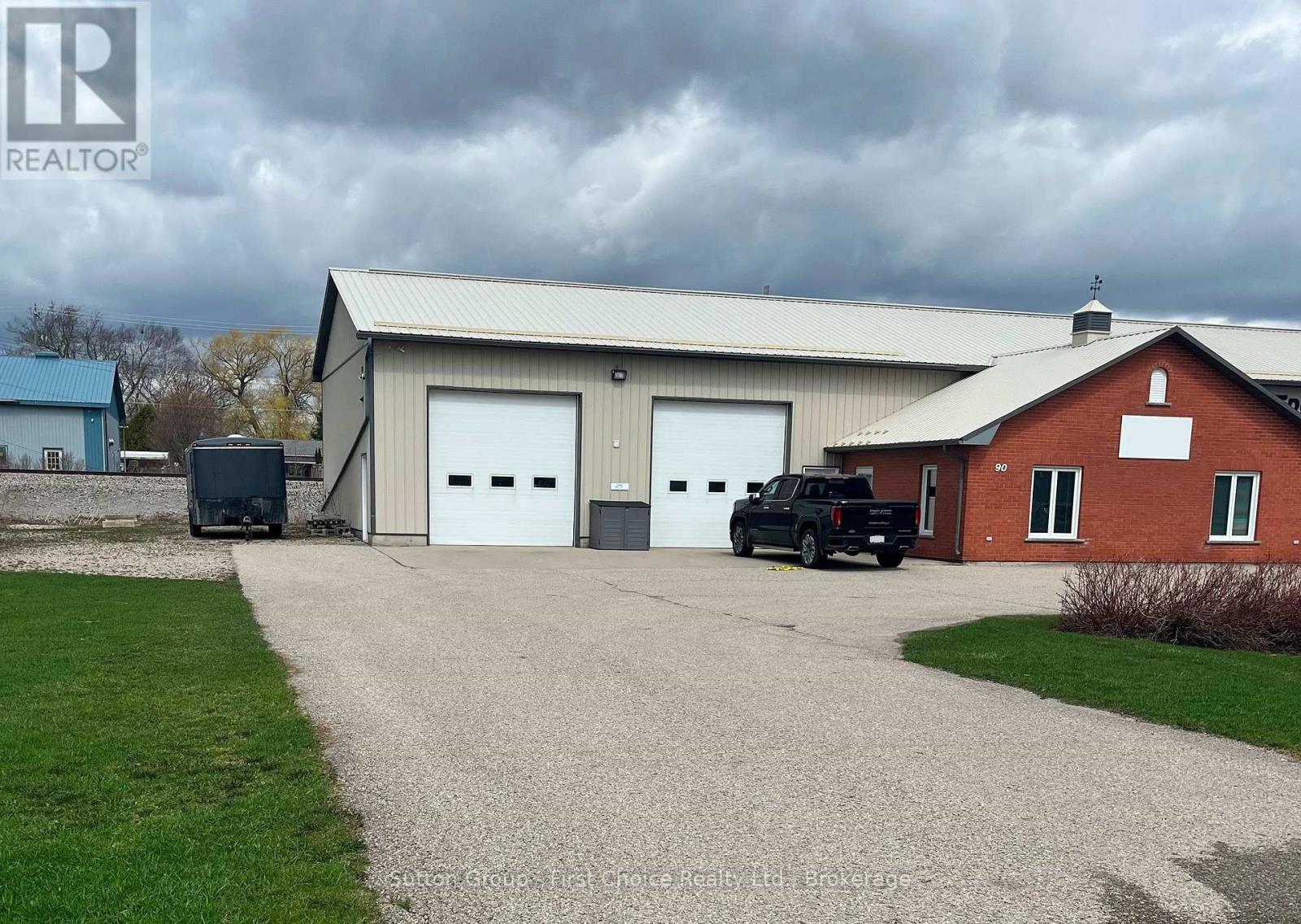 A - 90 Linton Avenue, Stratford, Ontario  N5A 0B1 - Photo 1 - X12896464