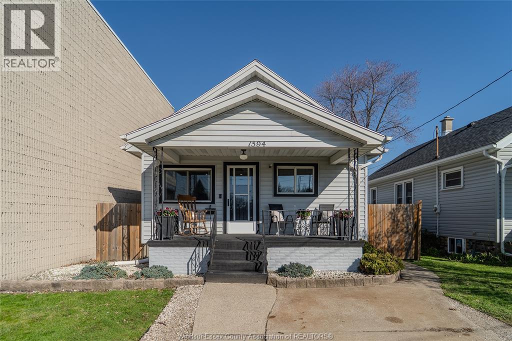 1594 Tecumseh Road West, Windsor, Ontario N9B 1T8 - Photo 2 - 26008051
