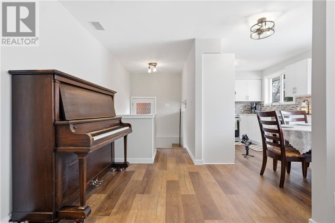 1004 Buckingham Drive, Sudbury, Ontario  P3A 1G1 - Photo 13 - 2127106