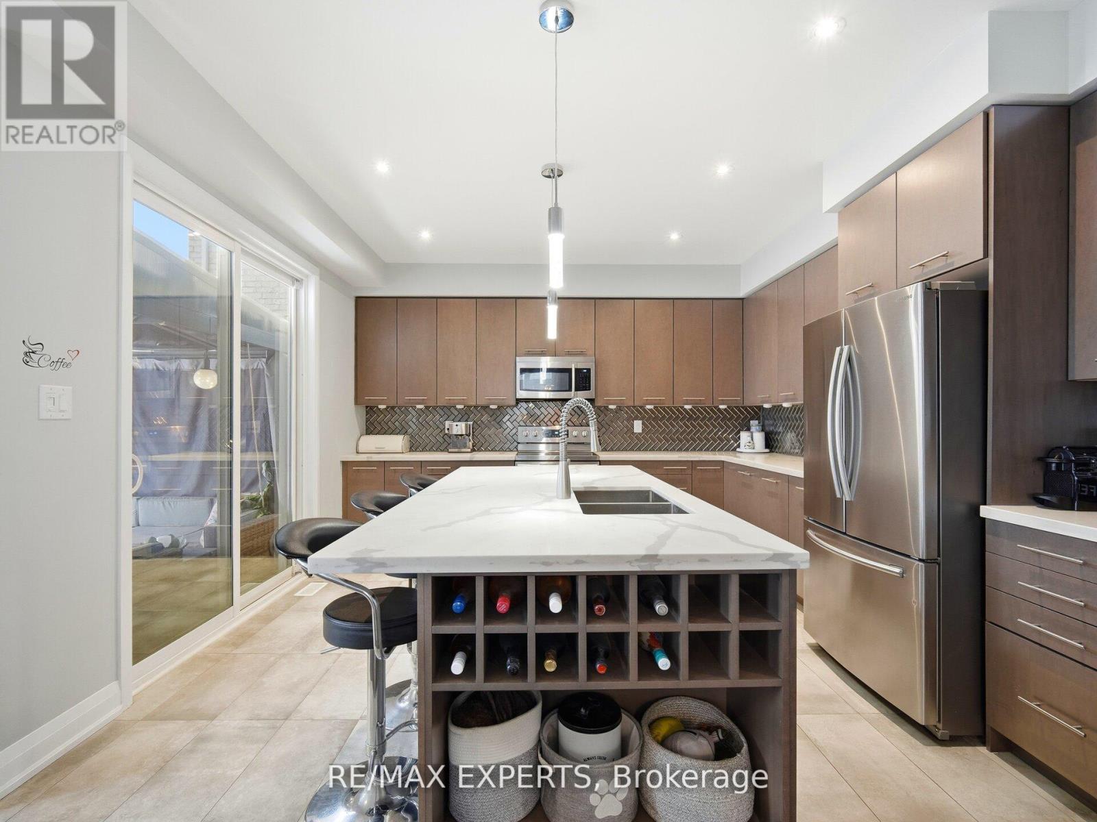 120 Farley Road, Centre Wellington, Ontario  N1M 0H2 - Photo 5 - X12996304