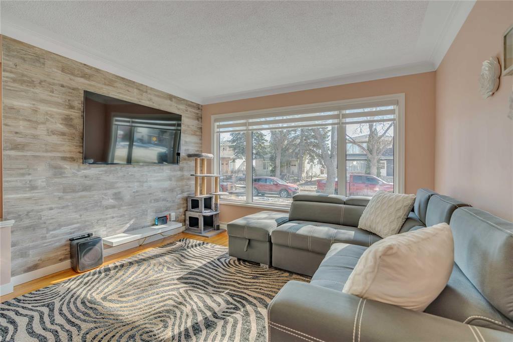 310 Culver Street, Winnipeg, Manitoba  R2L 1Z8 - Photo 3 - 202607214