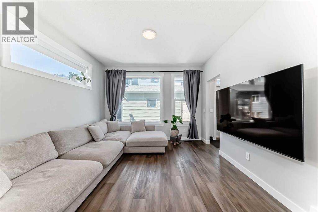 172 Rowmont Boulevard NW, Calgary, Alberta  T3L 0H3 - Photo 8 - A2301537