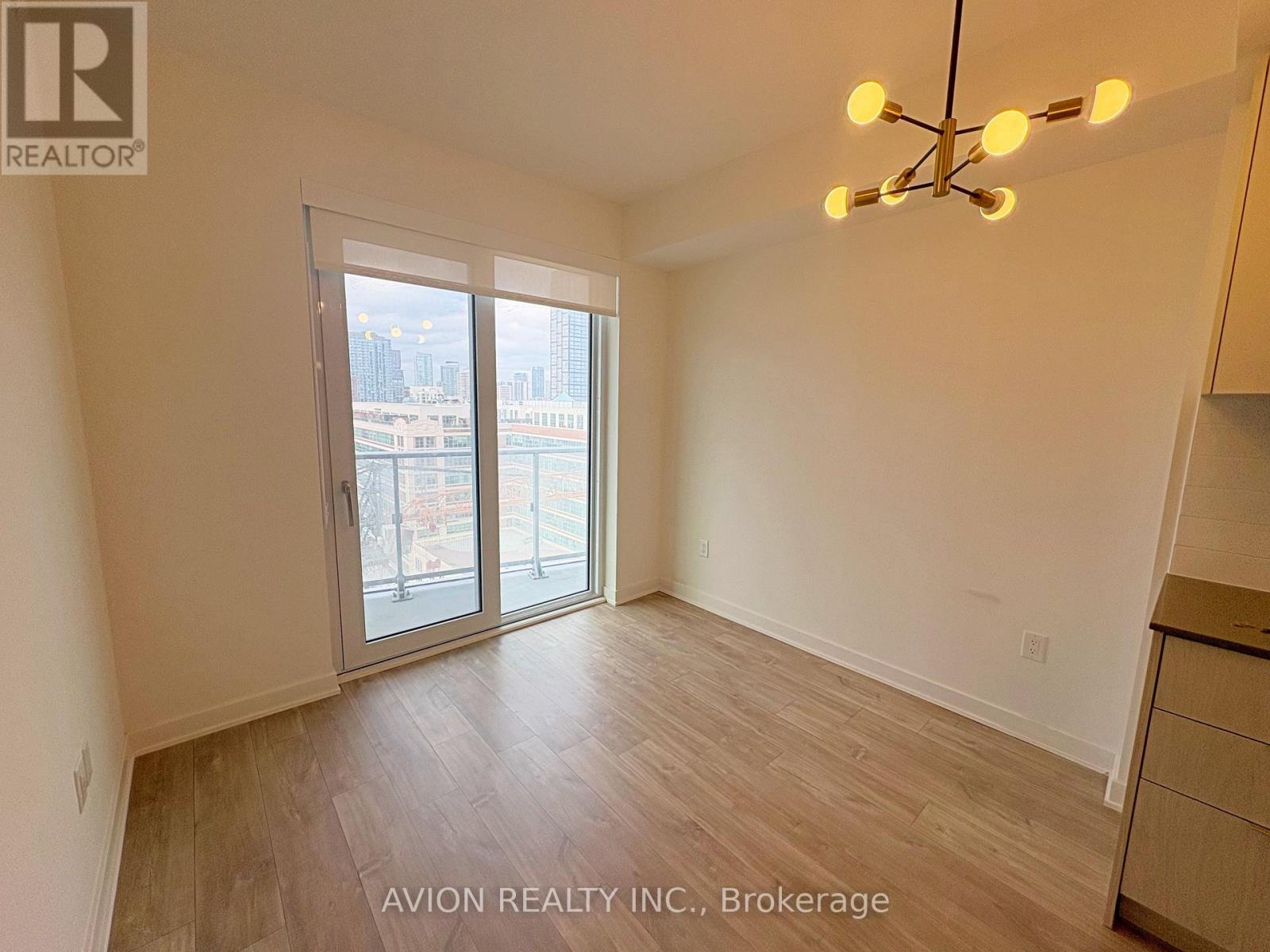 1802 - 100 Dalhousie Street, Toronto, Ontario  M5B 0C7 - Photo 7 - C12996410