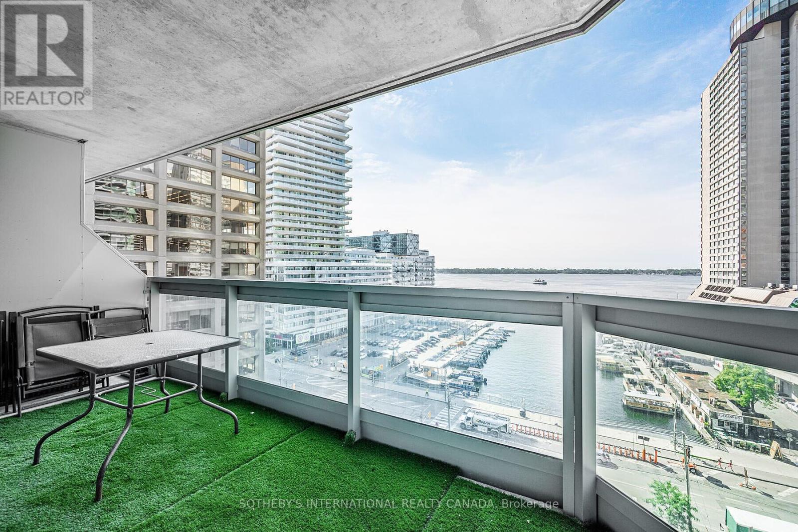 1012 - 10 Yonge Street, Toronto, Ontario  M5E 1R4 - Photo 27 - C12996436