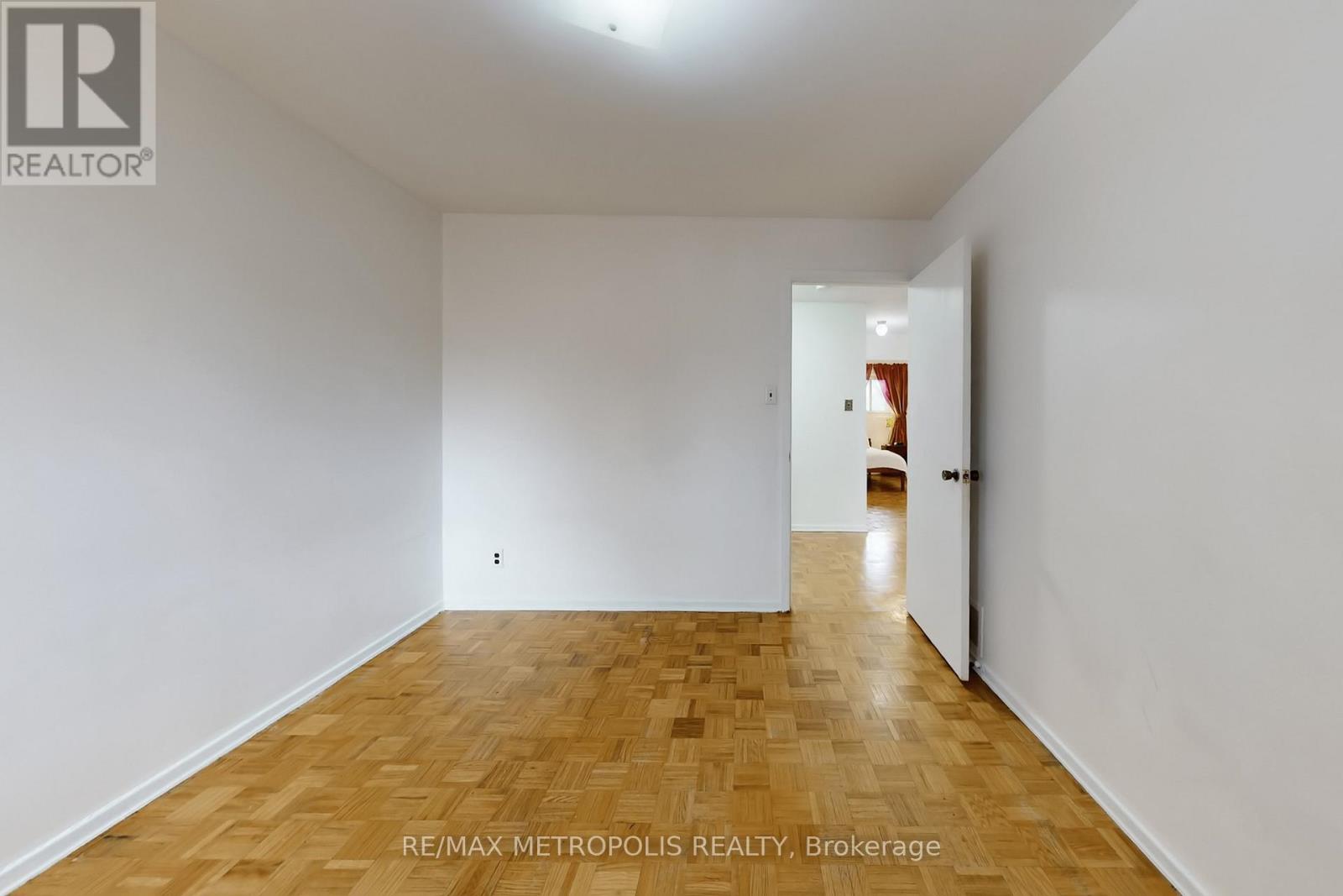 25 - 1021 Midland Avenue, Toronto, Ontario  M1K 4G7 - Photo 27 - E12996346