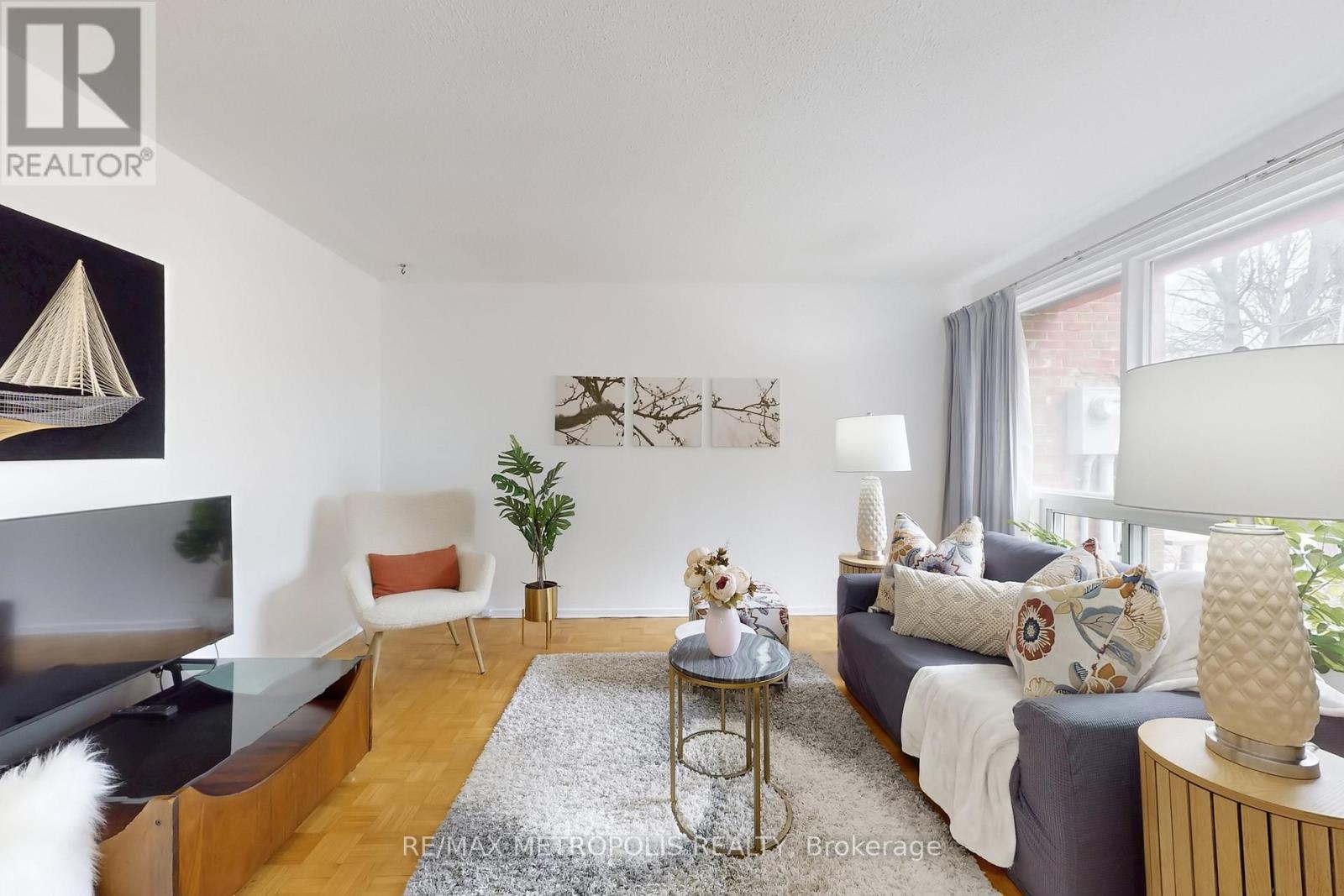 25 - 1021 Midland Avenue, Toronto, Ontario  M1K 4G7 - Photo 5 - E12996346