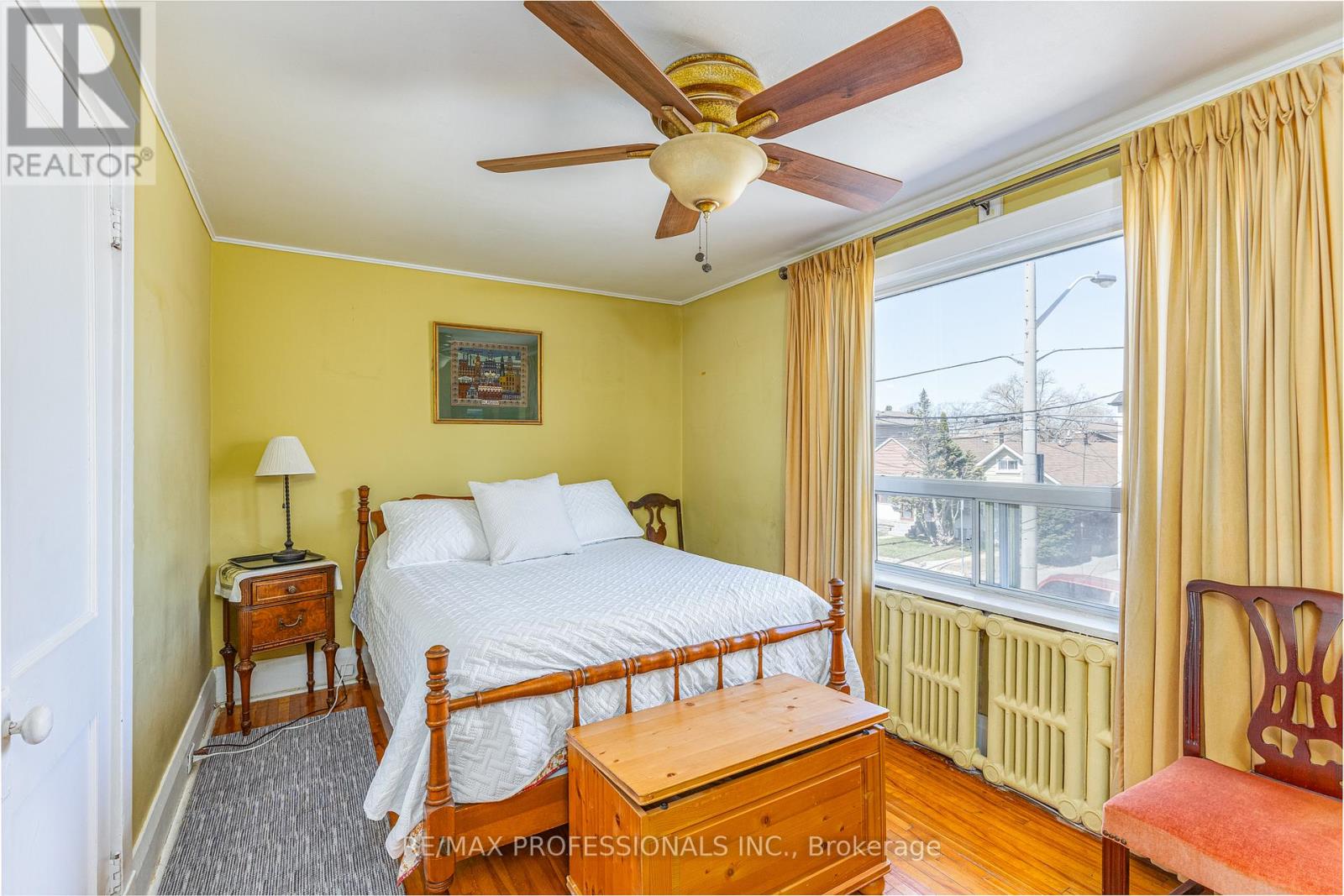 9 Orley Avenue, Toronto, Ontario  M4C 2B8 - Photo 20 - E12996360