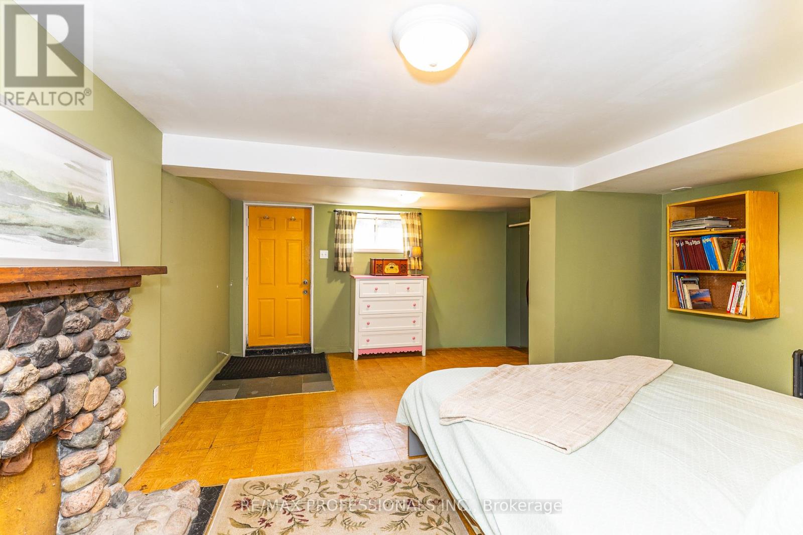 9 Orley Avenue, Toronto, Ontario  M4C 2B8 - Photo 28 - E12996360