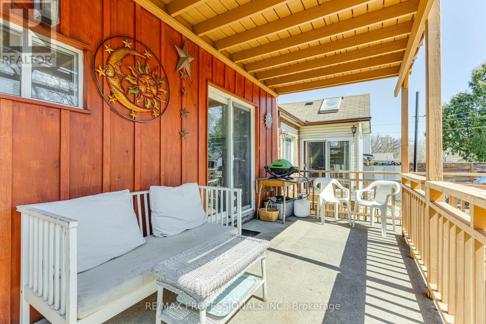 9 Orley Avenue, Toronto, Ontario  M4C 2B8 - Photo 32 - E12996360