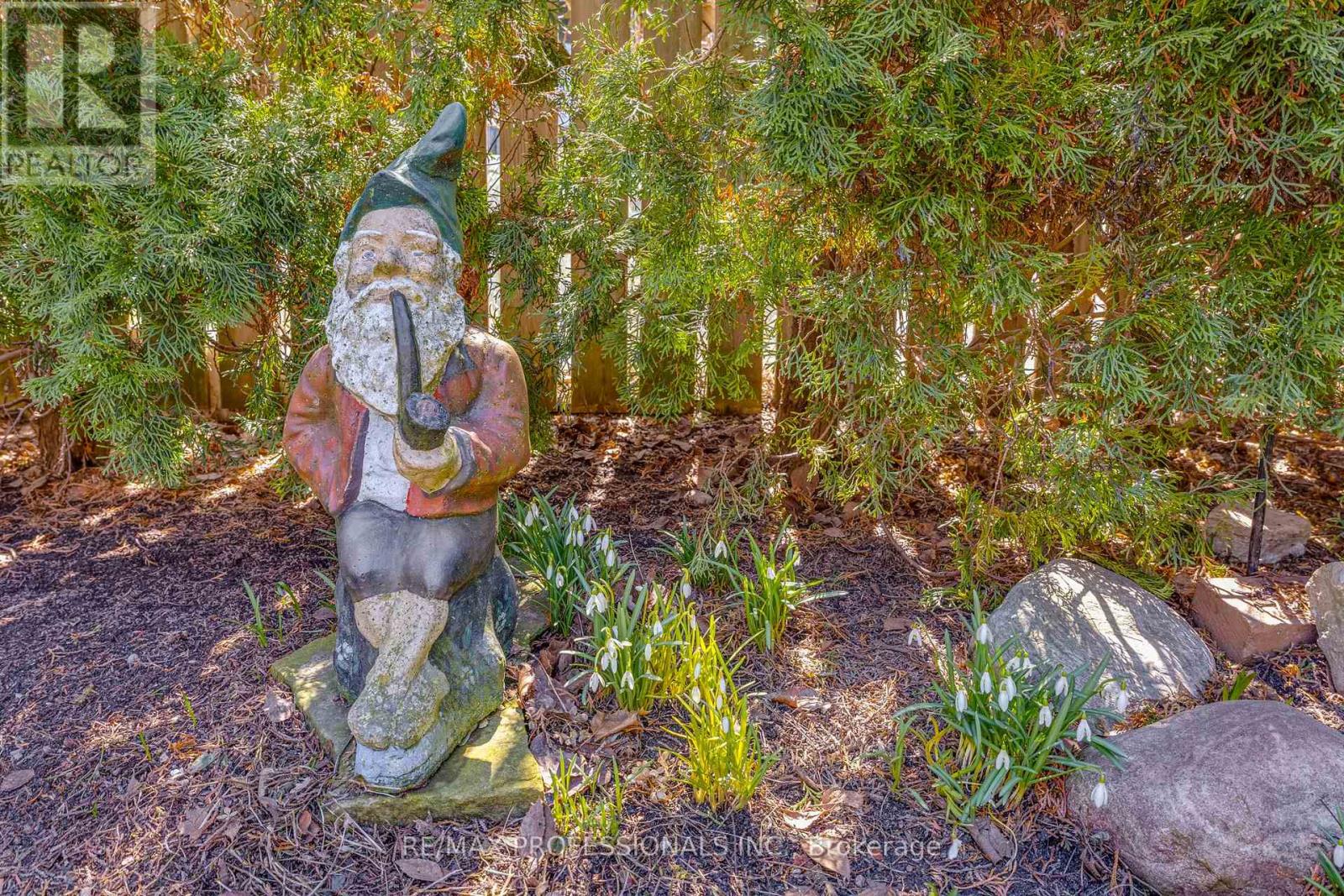 9 Orley Avenue, Toronto, Ontario  M4C 2B8 - Photo 36 - E12996360