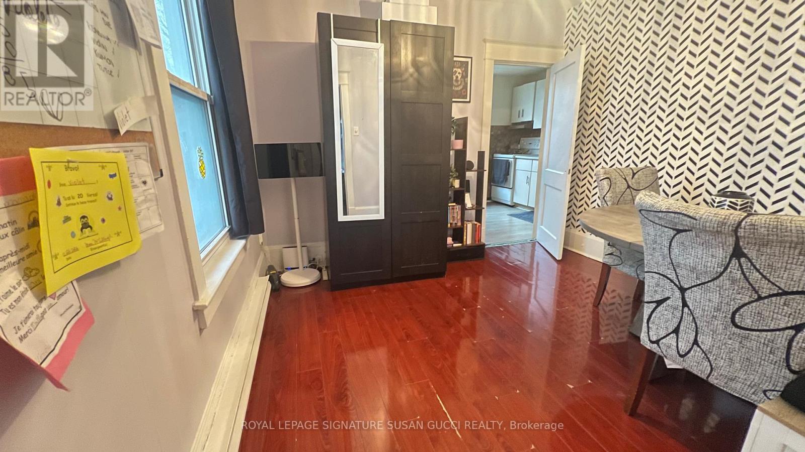 840 Sammon Avenue, Toronto, Ontario  M4C 2E8 - Photo 2 - E12996448