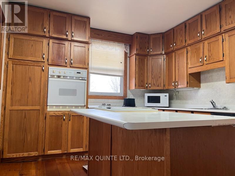 3511 County Road 1, Prince Edward County, Ontario  K0K 1G0 - Photo 11 - X12952552
