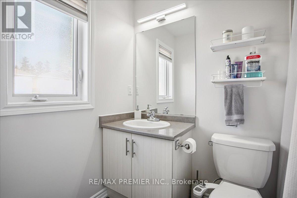 149 Taucar Gate, Bradford West Gwillimbury, Ontario  L3Z 0V7 - Photo 18 - N12996330