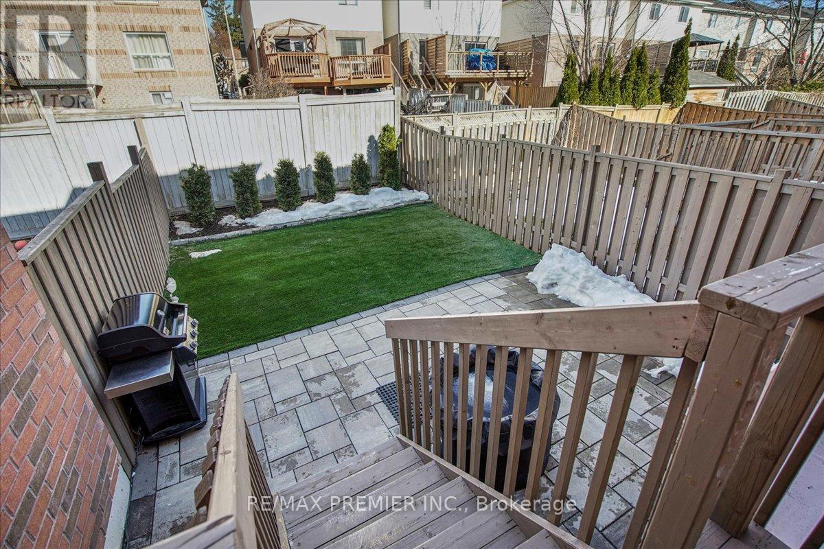 149 Taucar Gate, Bradford West Gwillimbury, Ontario  L3Z 0V7 - Photo 25 - N12996330