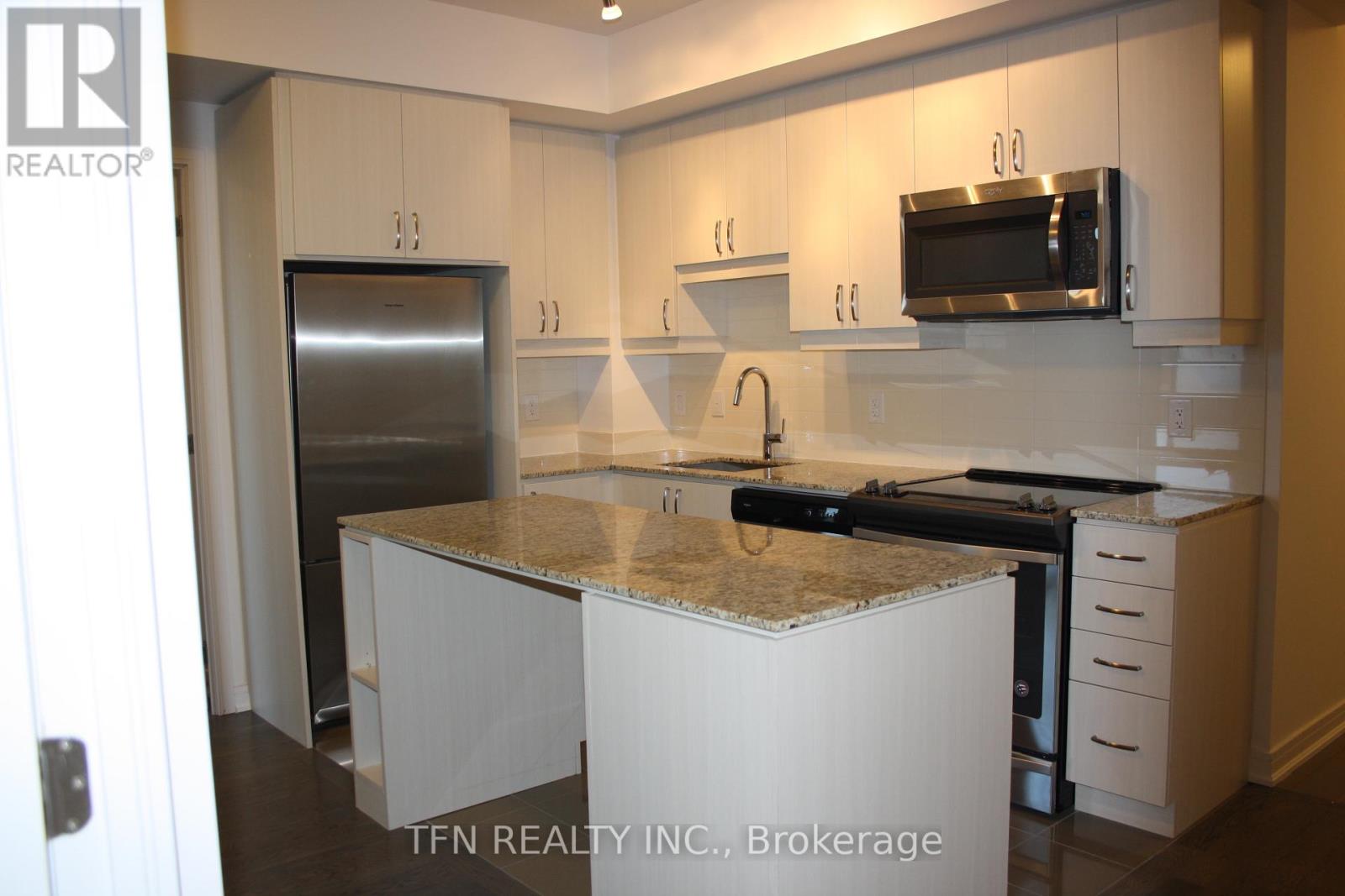 519 - 9201 Yonge Street, Richmond Hill, Ontario  L4C 6Z2 - Photo 5 - N12996370