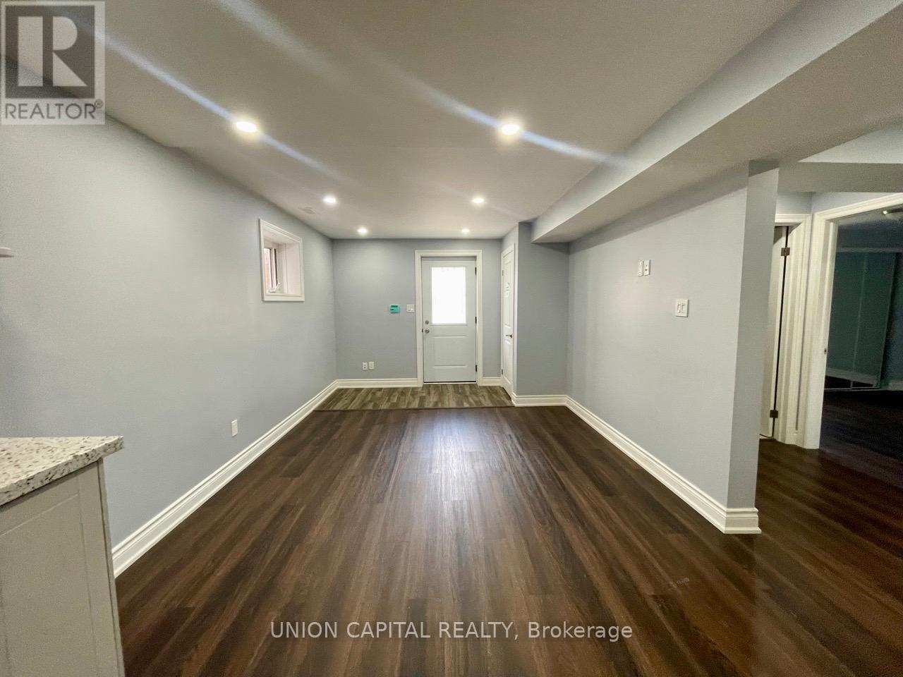 Walkout Basement - 58 Clamerten Road, Whitchurch-Stouffville, Ontario  L4A 0E8 - Photo 6 - N12996402