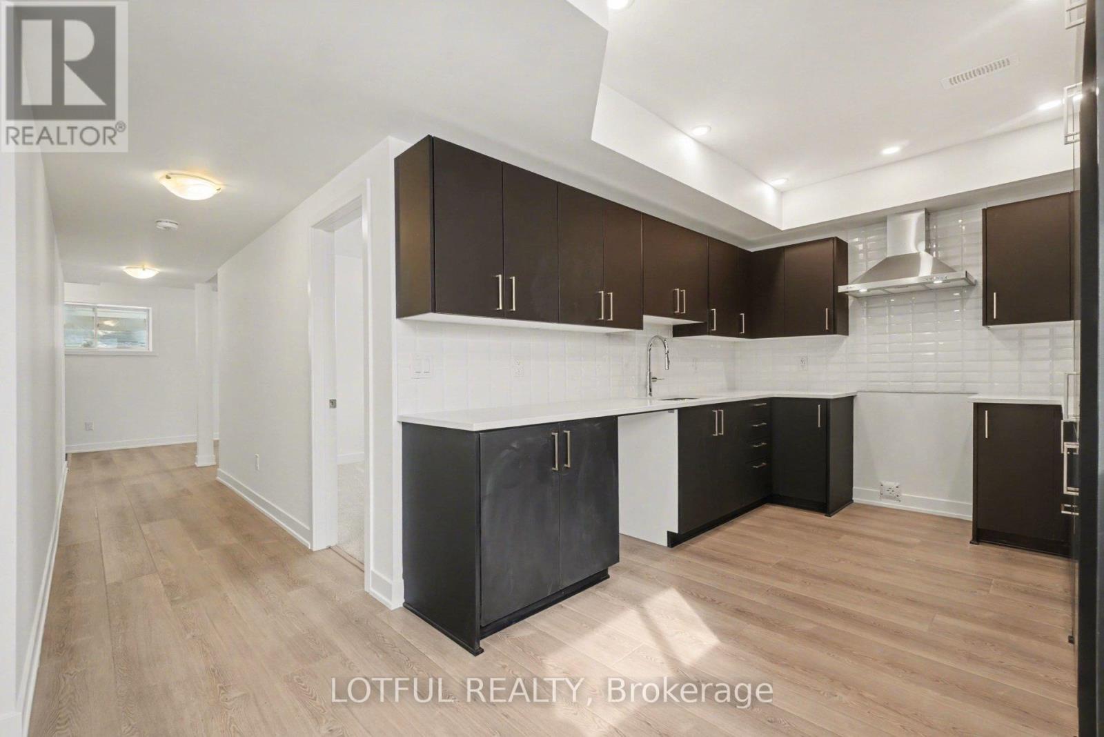 B - 540 Tahoe Heights, Ottawa, Ontario K1T 0W1 - Photo 8 - X12908442