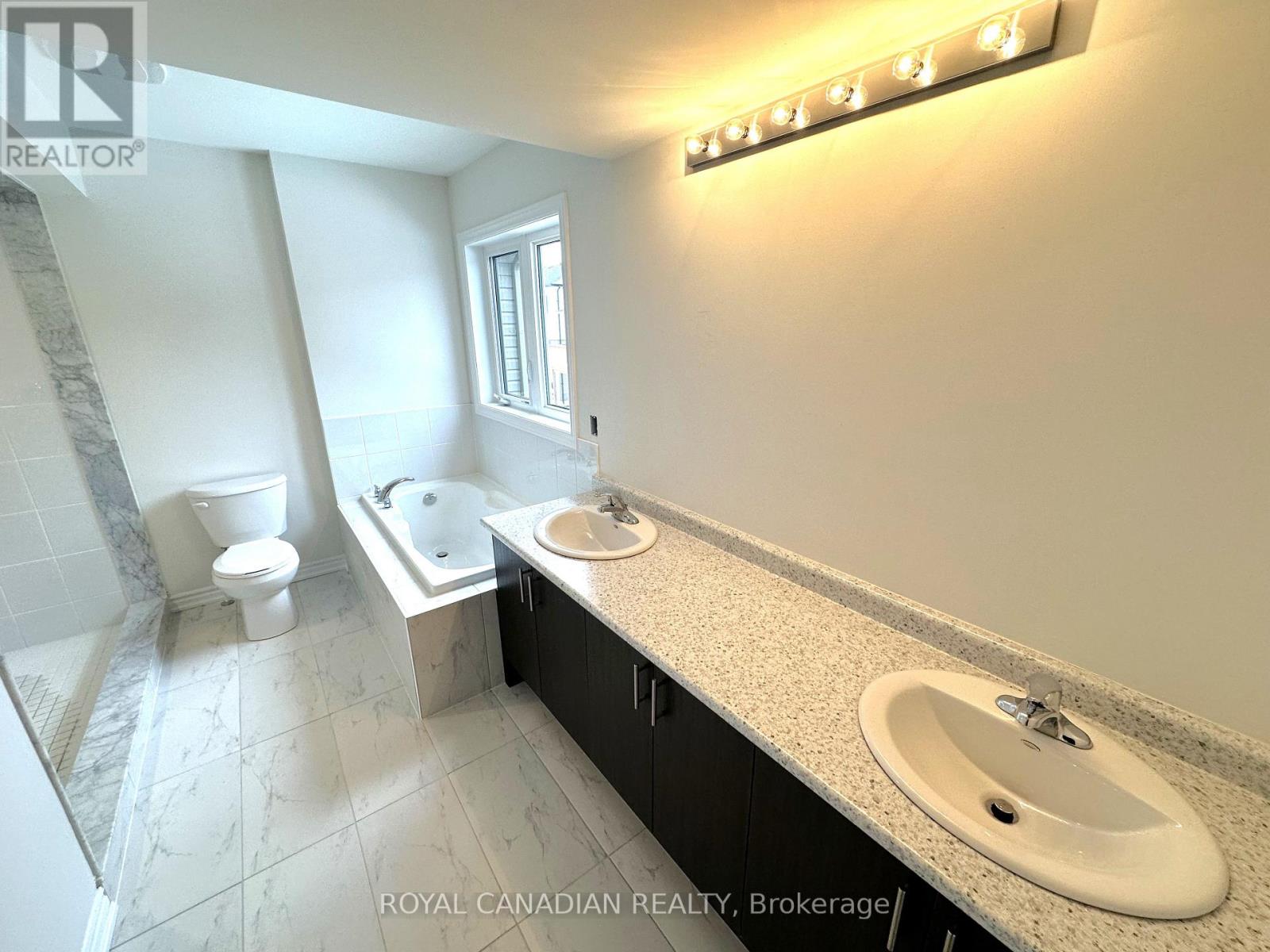 Upper - 9 Bannister Road, Barrie, Ontario  L9J 0L4 - Photo 18 - S12996336